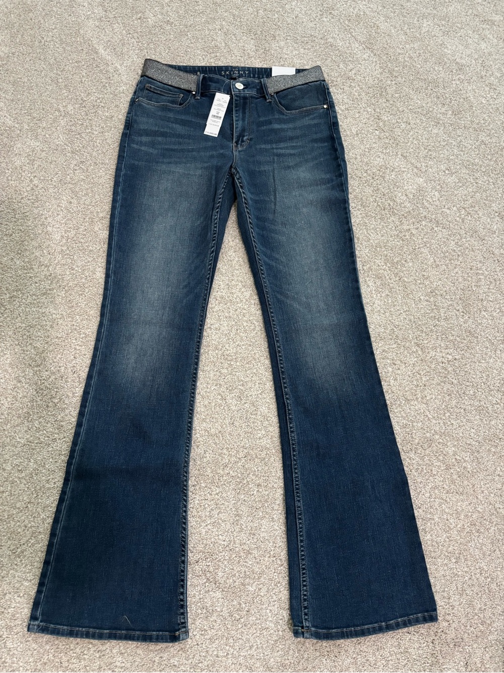 WHBM The Everyday Soft Mid-Rise Skinny Flare